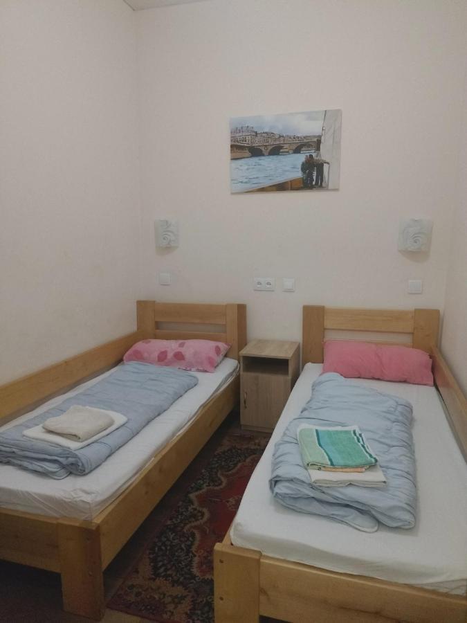 Отель Хата Dnipro Luaran gambar